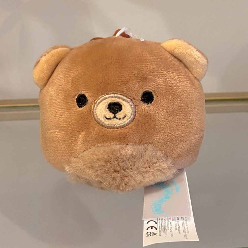 Squishmallow 3.5 Clip - Greta the Brown bear